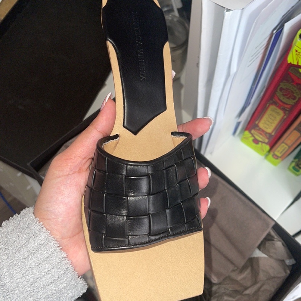 Brand new Bottega mules